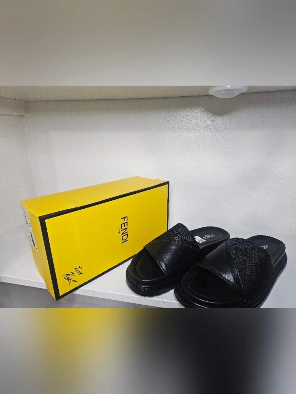 Fendi Black Men’s Crossover Strap Slide Sandals